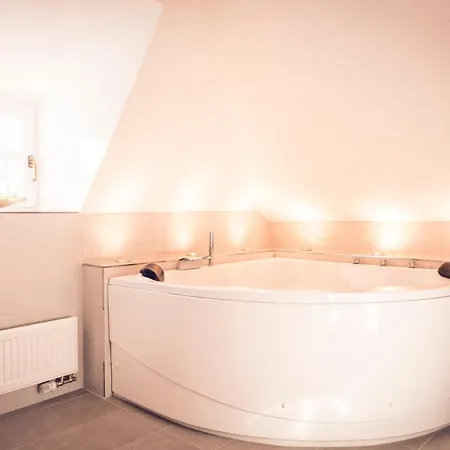 Hotel Neufahrn 3*
