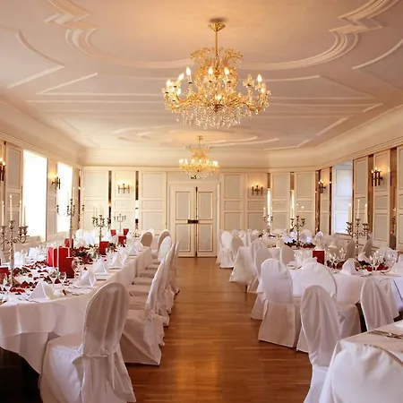 Neufahrn Hotel