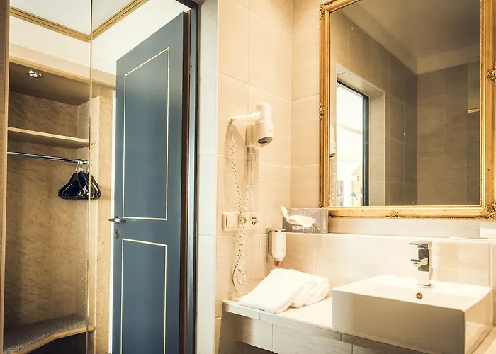 Hotel Neufahrn 3*
