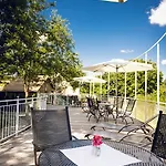 Neufahrn Отель Нойфарн