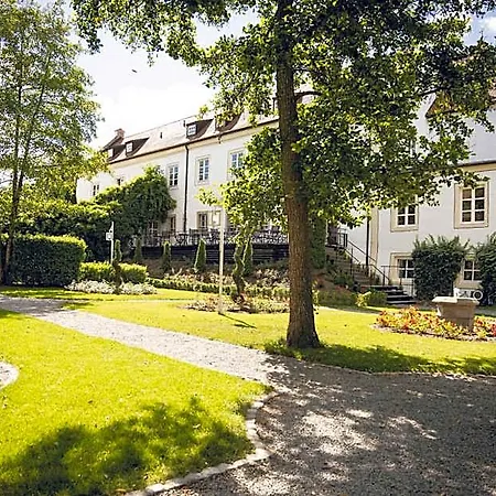 Neufahrn 3*